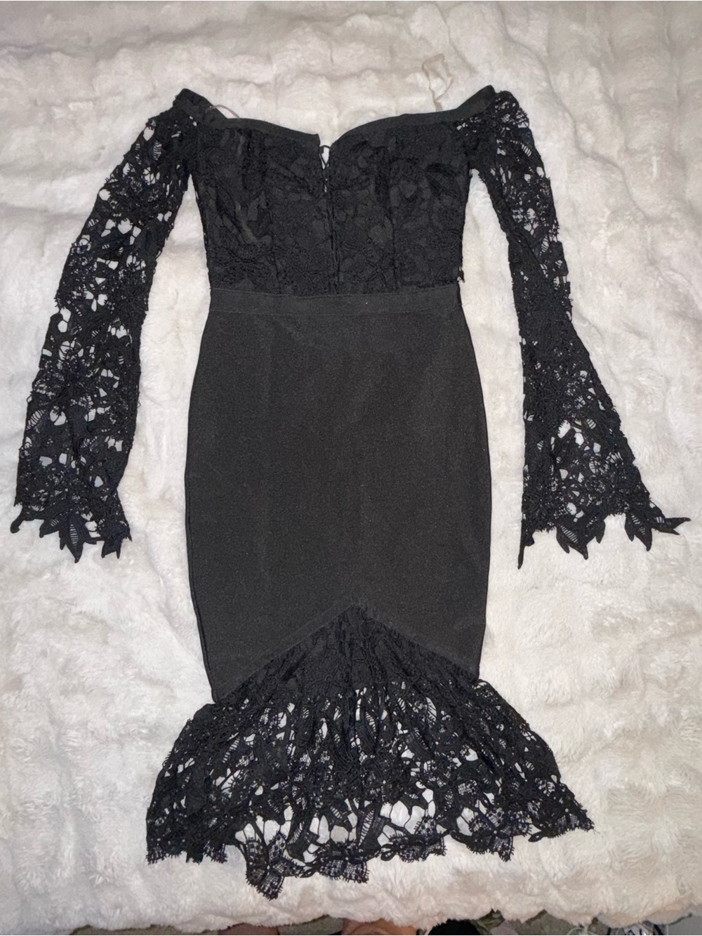 Black Lace Off-Shoulder Mermaid Dress